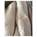 KATHY IRELAND HOME ESSENTIALS KING COMFORTER