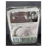 KATHY IRELAND HOME ESSENTIALS KING COMFORTER