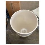 LA JOLIE MUSE Tall Planters Outdoor Indoor - Tree Planter 20 inch Modern White Flower Pots with Drainage Holes for Balcony Garden Patio Deck Pack 2