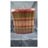 LEEWADEE FOLDOUT TRIANGLE THAI-CUSHION ( X002FMBZG5)