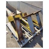 Lot of 3 Elbow Beam Support