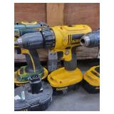 Dewalt Drill Lot - Includes 6 Batteries
