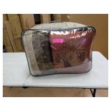 Madison Park Blaine 7 Piece Jacquard Comforter Set - Retail:$121.98