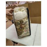 Gracewood Hollow Kleeman 4-piece Jacobean Comforter Set- Retail:$269.49