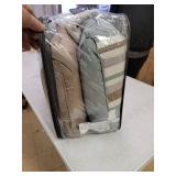Madison Park Rochelle 4 Piece Reversible Coverlet Set- Retail:$97.98