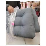 Blazing Needles 19-inch U-Shaped Dining Chair Cushions (Set of 4)- Retail:$84.99