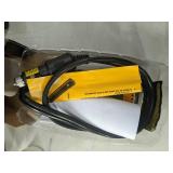 dewalt dxaepi140 140w power inverter: 12v dc to 120v ac power outlet with dual usb ports