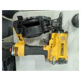 Pneumatic 15° Coil Roofing Nailer