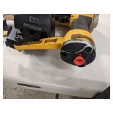 Pneumatic 15° Coil Roofing Nailer