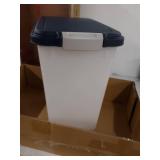 IRIS USA 33 quart Airtight Pet Food Container, Navy