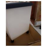 IRIS USA 33 quart Airtight Pet Food Container, Navy