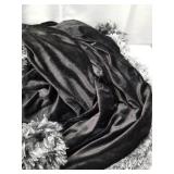 KING SIZE PLUSH SHAGGY DUVET WITH 2 PILLOW SHAMS