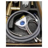 Gold Kitchen Sink Faucet with Pull Down Sprayer OUEN Brass Structure Single Handle Modern Kitchen Faucet with Stainless Steel Pull Out Sprayer 1 or 3 Hole Mounted with Deckplate for RV Laundry Sink