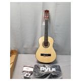 6-String classic guitar - Junior scale guitar with Digital tuner & accessory kit