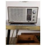 Radio Shack Table Radio
