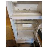 Kenmore Refrigerator (Powers on, Needs Cleaned)