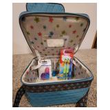 3 Pc Soft Luggage Set (Large Case 14x23 has a crack in the plastic handle see pics)