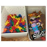 Toys (Wizard of Oz, Scooby Doo, Hunchback, and Rubber Animals)