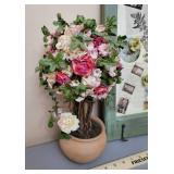 Magnetic Picture Wall Hanging and Faux Floral Topiary