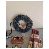 Rooster Kitchen Decor (Paper Towel Dispenser, Towels, and Decor)