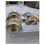 Kwikset 690 Tylo Keyed Entry Knob And Sgl Cyl Deadbolt Combo Pack In Polished Brass Model # 96900-253
