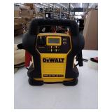 1400 Peak Amp Portable Car Jump Starter with Digital Compressor