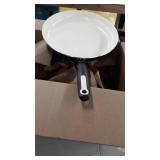 12 inch Black Green pan Skillet