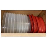 Rubbermaid Easy Find Vented Lids Food Storage Containers, Set of 8 (16 Pieces Total) Plastic ConatinersReusable & Stackable Meal Prep Containers, Racer Red