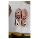 wooden shoes stretcher size medium