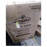 Regalo Easy StepÂ® 38.5-Inch Extra Wide Walk Thru Baby Gate, Includes 6-Inch Extension Kit, 4 Pack Pressure Mount Kit, 4 Pack Wall Cups and Mounting Kit