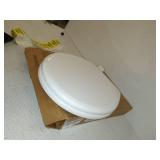 Mayfair Slow Close Round White Molded Wood Toilet Seat