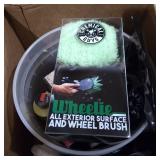 Chemical Guys HOL132 Best Car Wash Bucket Kit with Dirt Trap, 16 fl. oz, 11 Items