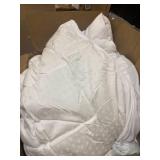 WHITE MATTRESS TOPPER PADDED SHEET