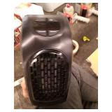 Handy Heater the Plug-In Personal Heater, 350 watts As Seen on TV