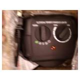 Comfort Zone 750/1500-Watt Energy Save Ceramic Heater, Black