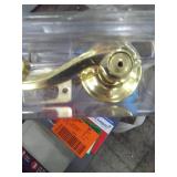 Kwikset Lido Polished Brass Privacy Lockset ANSI/BHMA Grade 2 1-3/4"