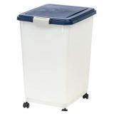 IRIS USA Airtight Food Container for Dog, Cat, Bird, Other Animals and Pet with Navy Lid and Pearl Container