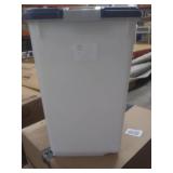 IRIS USA Airtight Food Container for Dog, Cat, Bird, Other Animals and Pet with Navy Lid and Pearl Container