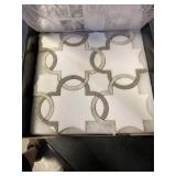 Premium Mosaics Bianco Quaterfoil Polished Tile Set