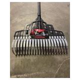 AMES 20-Tine Steel MP Rake