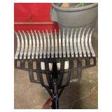 AMES 20-Tine Steel MP Rake