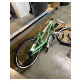 sixthreezero Around-the-Block 7-Speed Beach Cruiser Bicycle