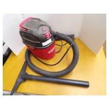 Hyper Tough 1.5 Vac w/ Attachments Hyper Tough 1.5 Vac w/ Attachments