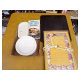 19pc Tyson Plastic Plates, Plate Warmer, etc 19pc Tyson Plastic Plates, Plate Warmer, etc