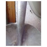 2- Scoop Shovels 2- Scoop Shovels
