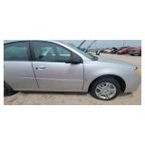 2004 Saturn Ion, Silver