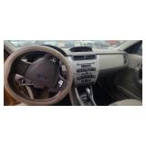2009 Ford Focus SE, Gold