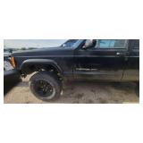 2000 Jeep Cherokee, Black