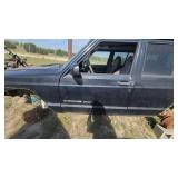 1999 Jeep Cherokee, Black