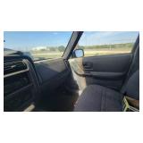 1999 Jeep Cherokee, Black